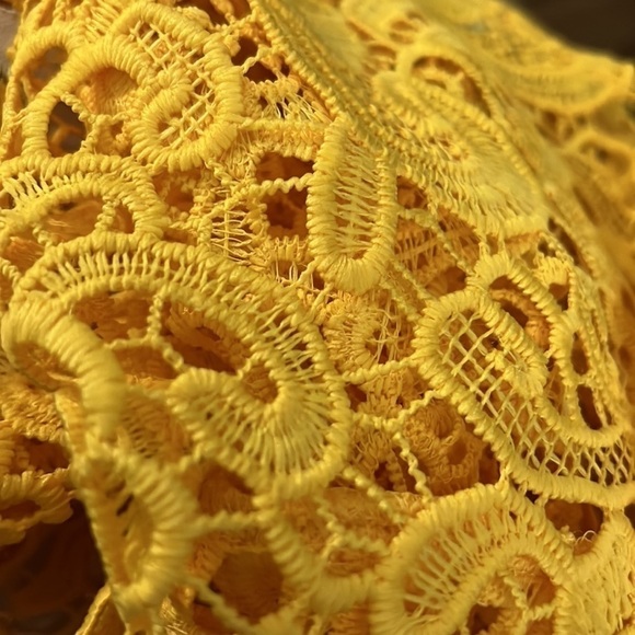 ModCloth Yellow Crochet Lace Satin Collar Dress size Medium - Picture 10 of 15